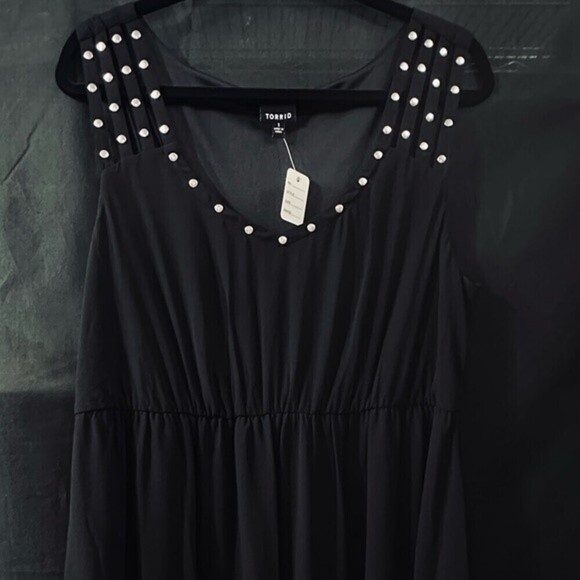 Torrid Black Empire Waisted Studded Strappy Chiffon Dress Size 1 - Picture 8 of 10